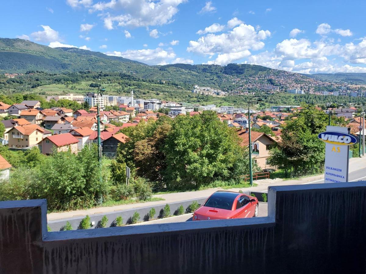 Sleep And Drive Cosy Apartment Сараево Екстериор снимка