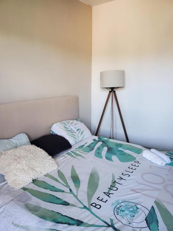 Sleep And Drive Cosy Apartment Сараево Екстериор снимка