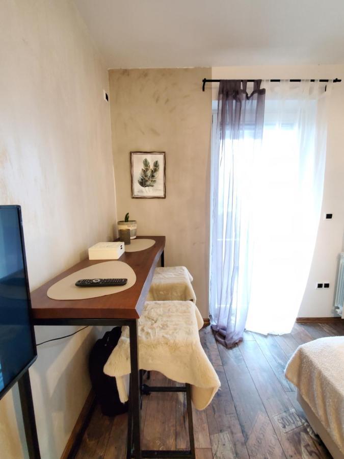 Sleep And Drive Cosy Apartment Сараево Екстериор снимка