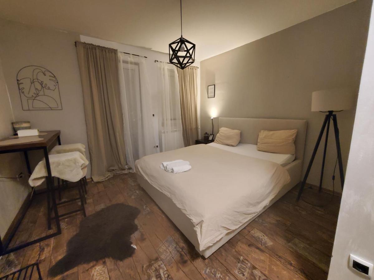 Sleep And Drive Cosy Apartment Сараево Екстериор снимка